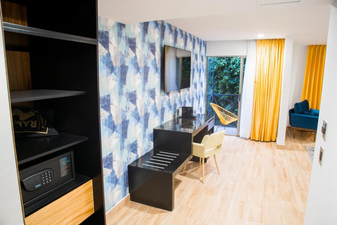 Rame Hotel Boutique Guadalajara Kültér fotó A typical room at the hotel